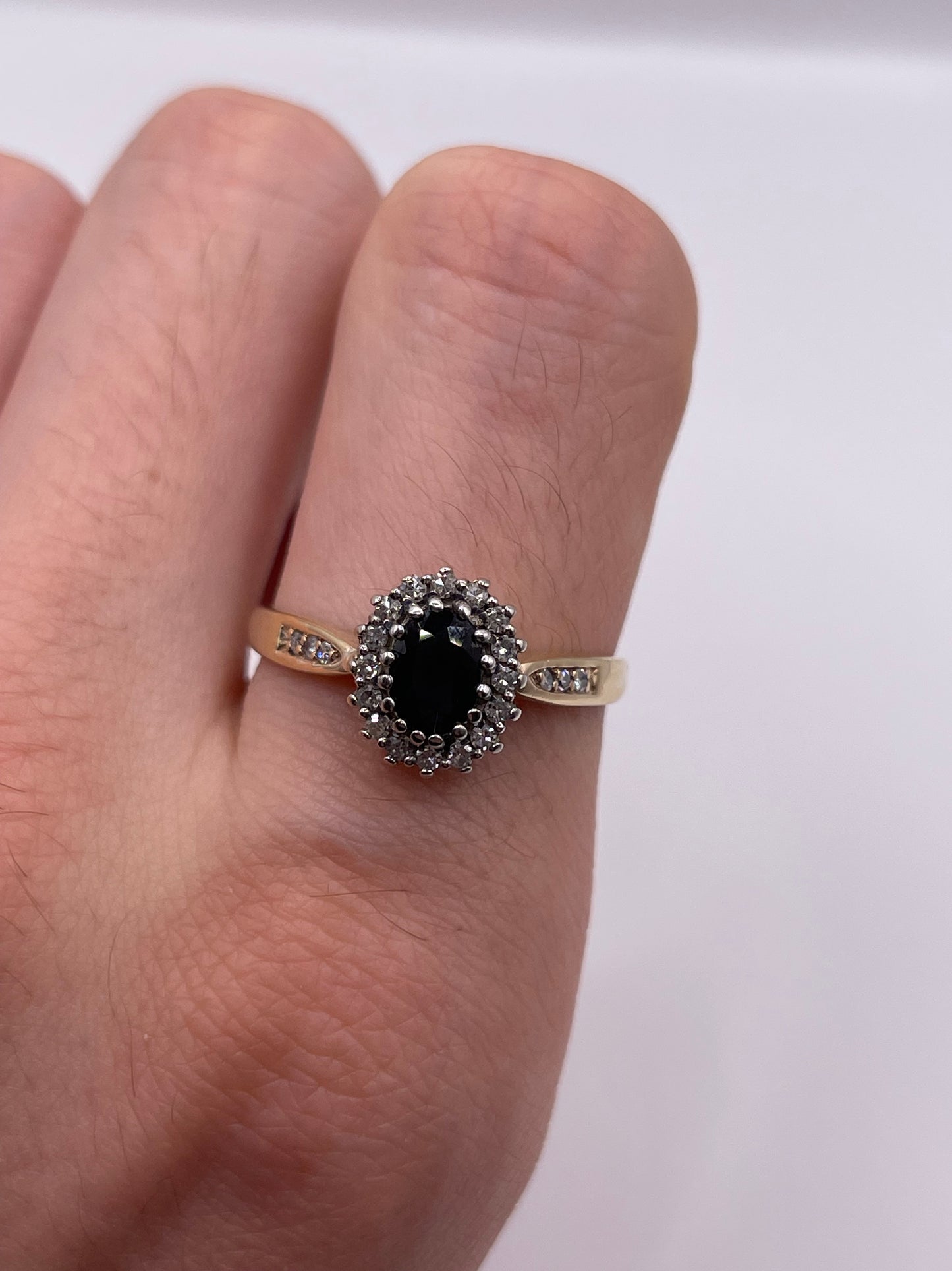 9ct gold sapphire and diamond ring