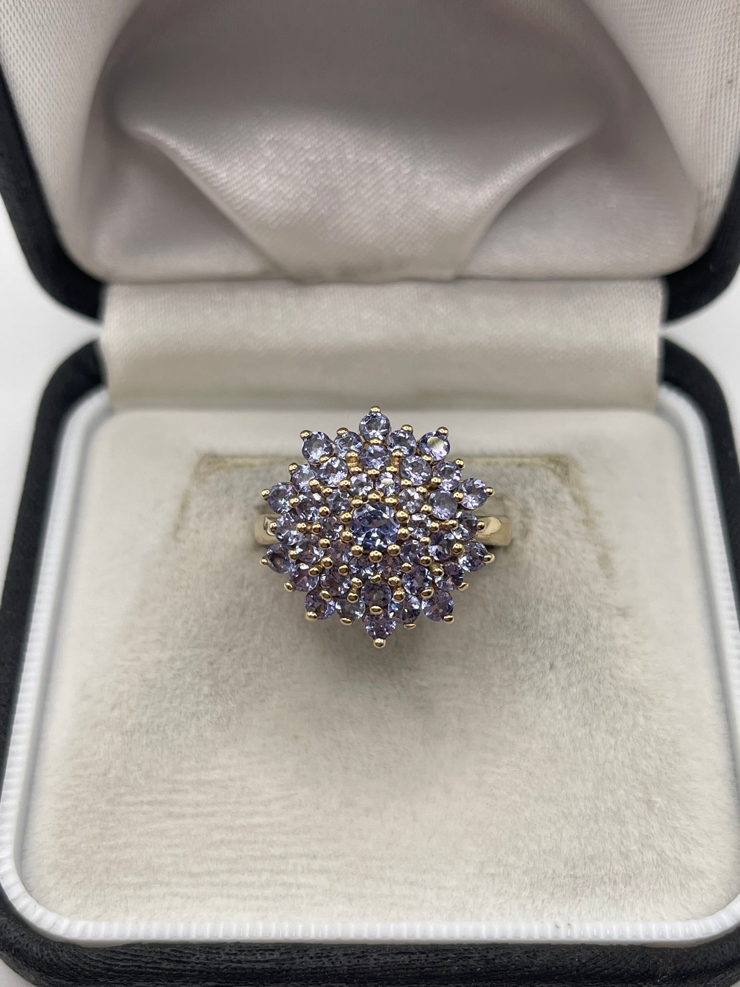 9ct gold tanzanite cluster ring
