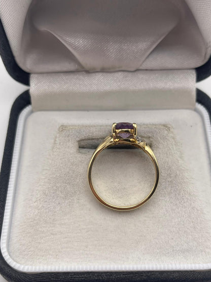 9ct gold amethyst and diamond ring