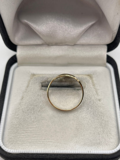 9ct gold praying hands ring