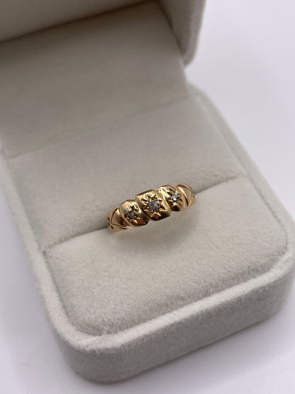 Antique 18ct gold diamond gypsy ring
