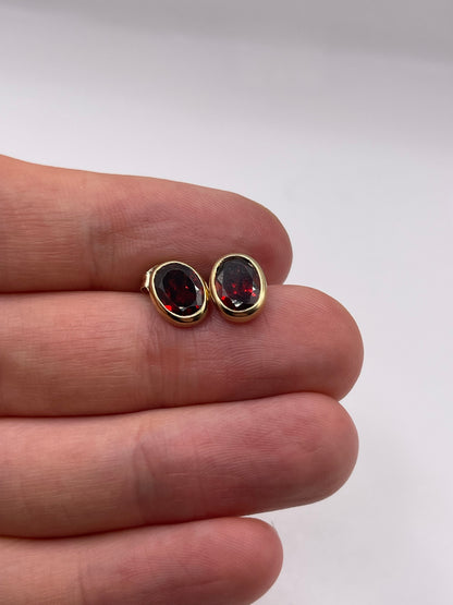 9ct gold garnet earrings