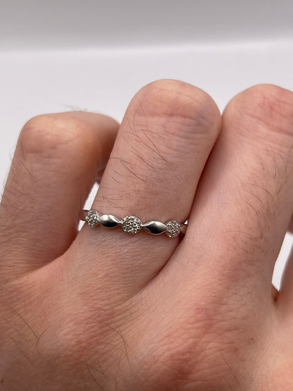 9ct white gold diamond ring