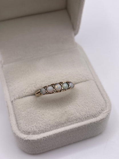 9ct gold opal ring