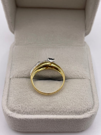 18ct gold sapphire and diamond ring