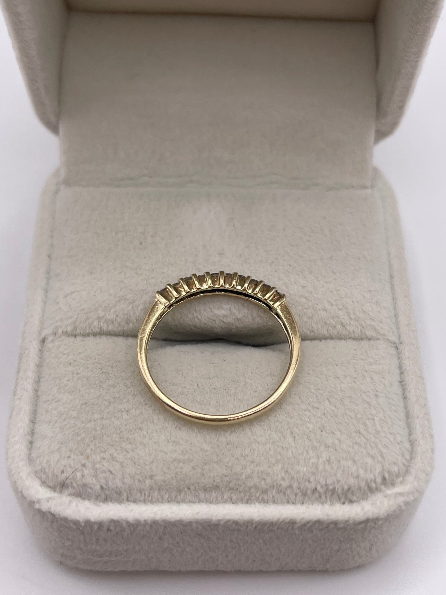 9ct gold diamond ring