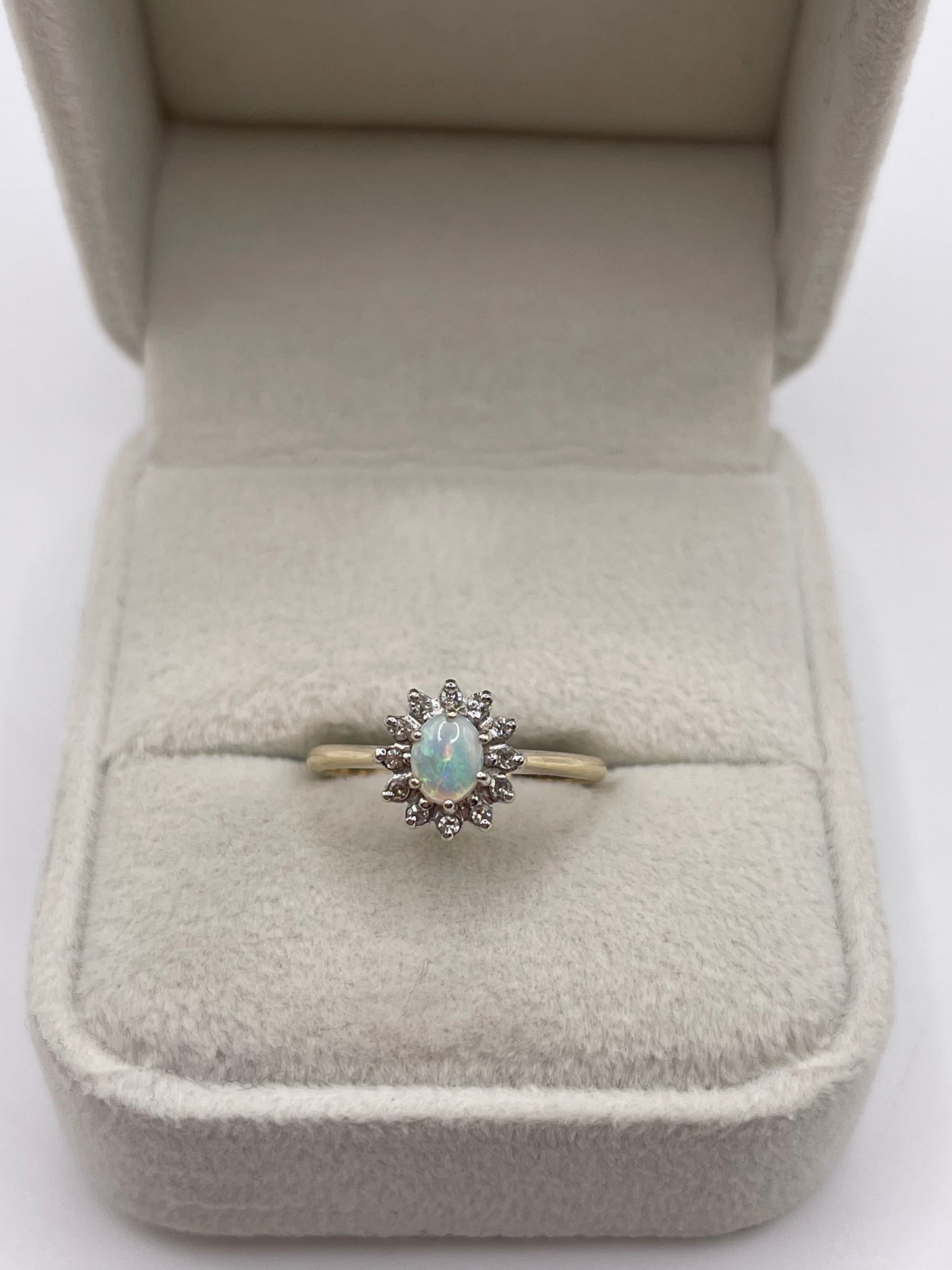 9ct gold opal and diamond ring