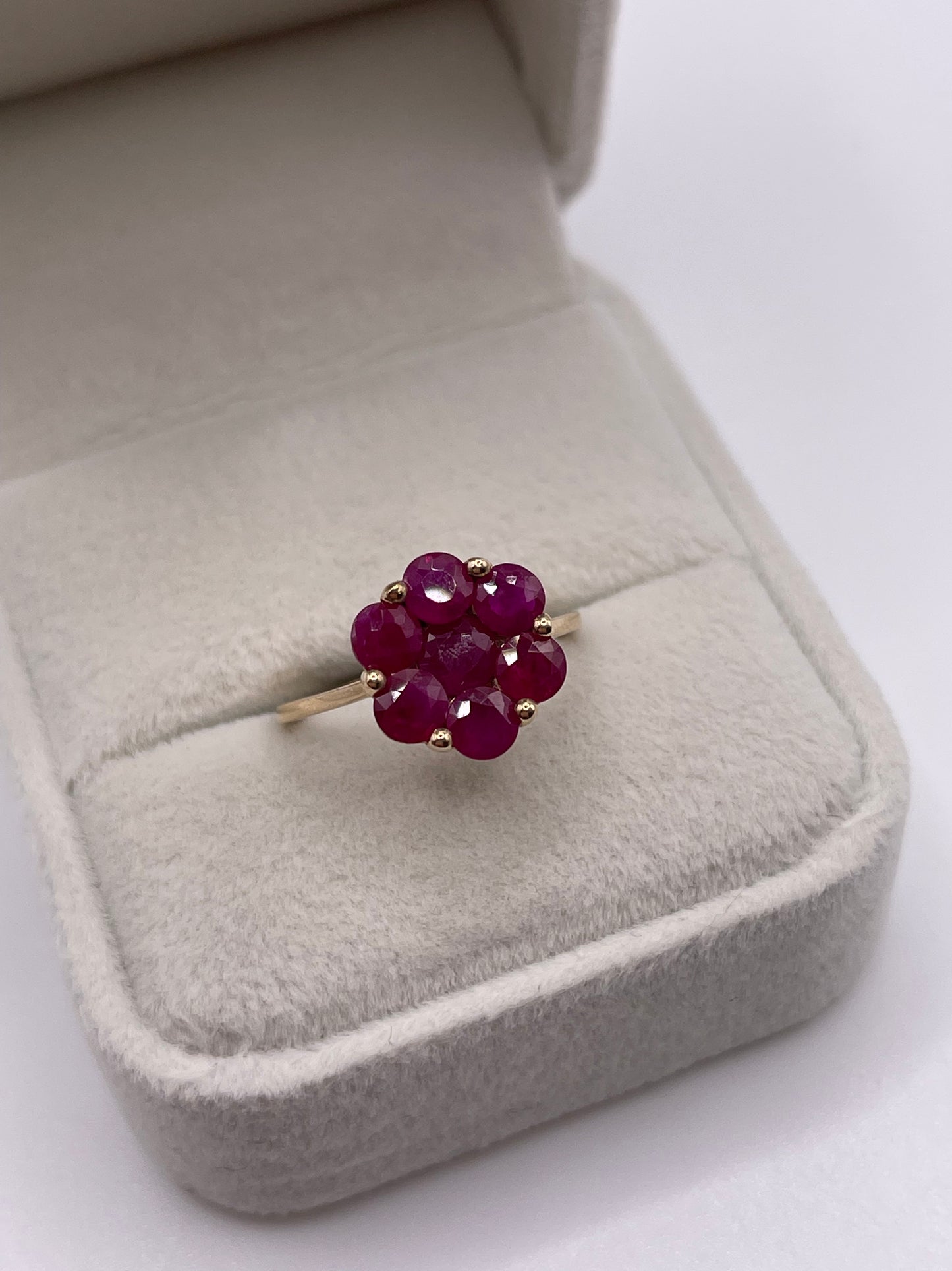 9ct gold ruby cluster ring