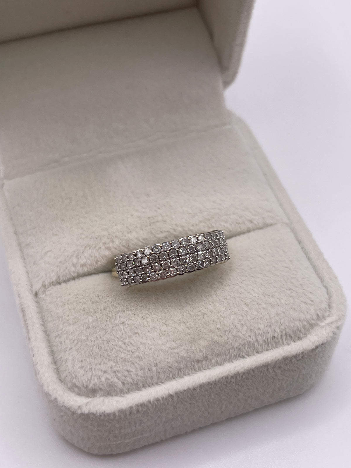 9ct gold diamond cluster ring