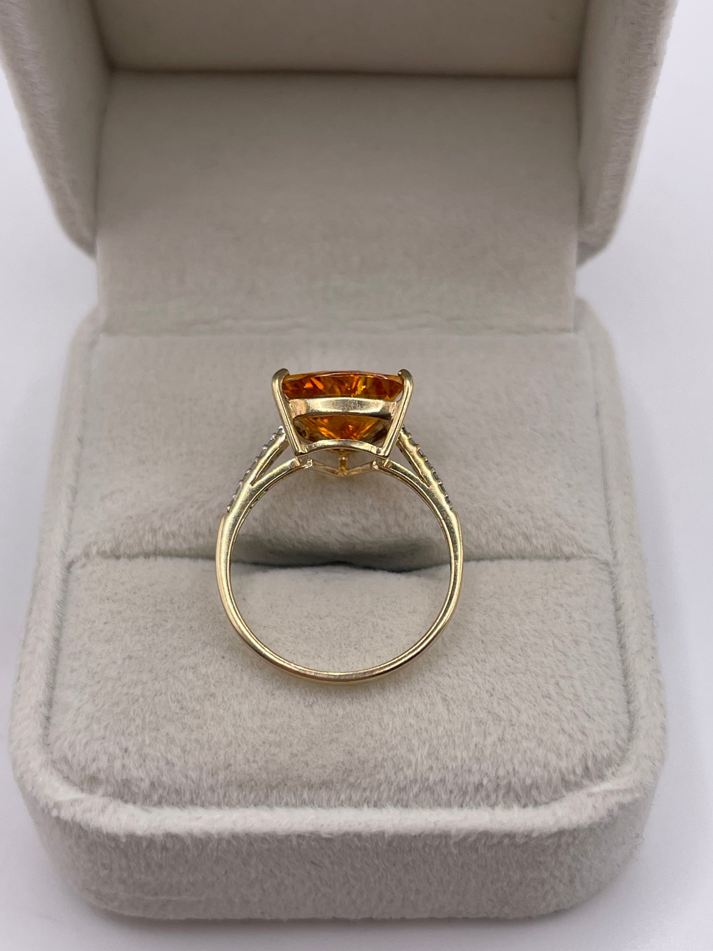 9ct gold citrine and diamond ring