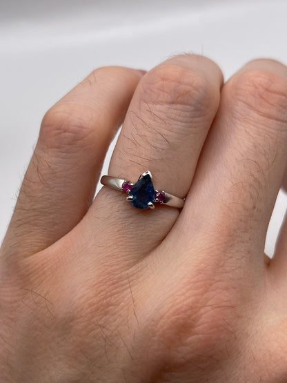9ct white gold sapphire and ruby ring