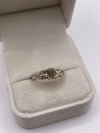 9ct gold quartz and diamond ring