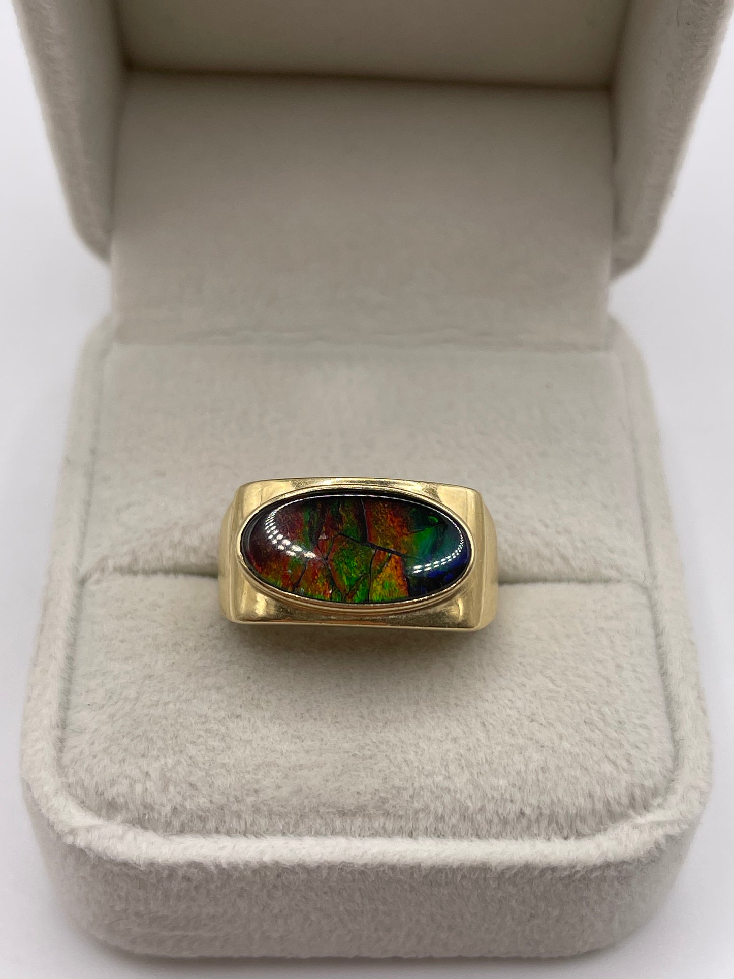 14ct gold Ammolite ring