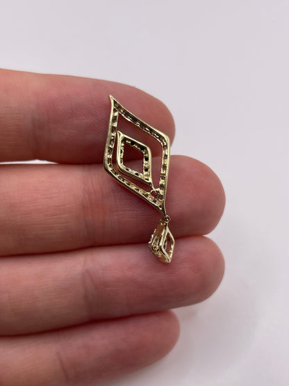 9ct gold diamond cluster pendant