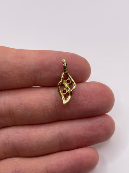 9ct gold ruby pendant