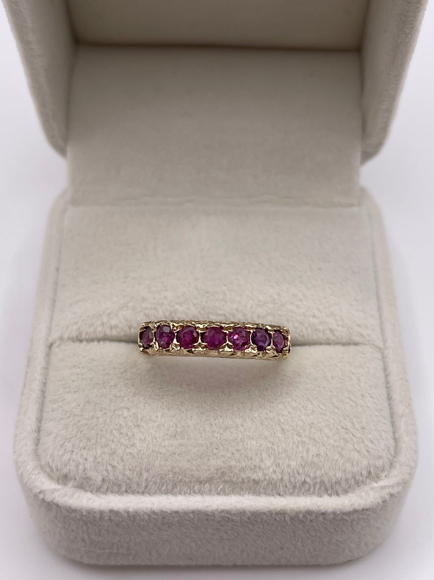 9ct gold ruby ring