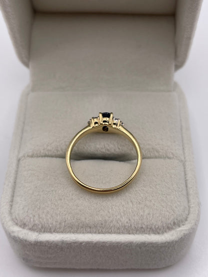 9ct gold sapphire and diamond ring