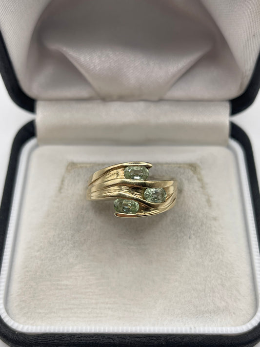 9ct gold quartz ring