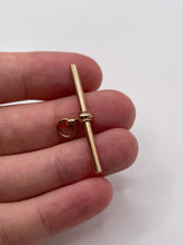 Load image into Gallery viewer, 9ct rose gold T bar pendant
