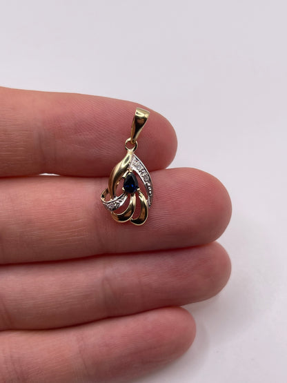 9ct gold sapphire and diamond pendant