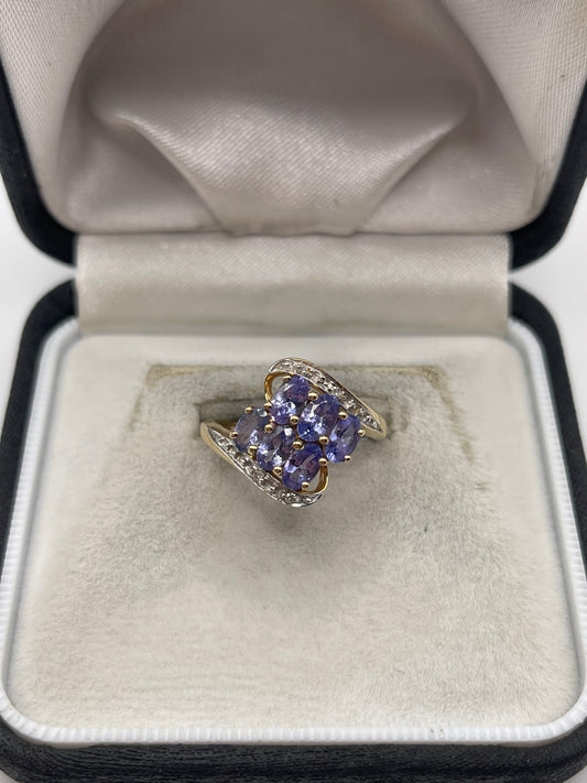 9ct gold tanzanite and diamond ring