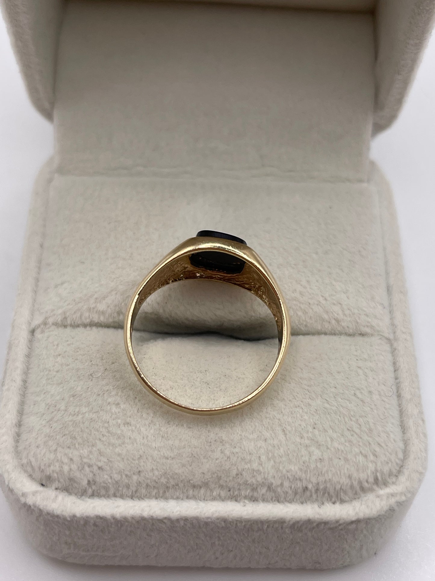 9ct gold onyx signet ring
