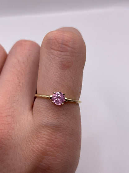 9ct gold quartz ring