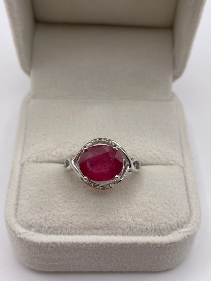 9ct white gold ruby and diamond ring
