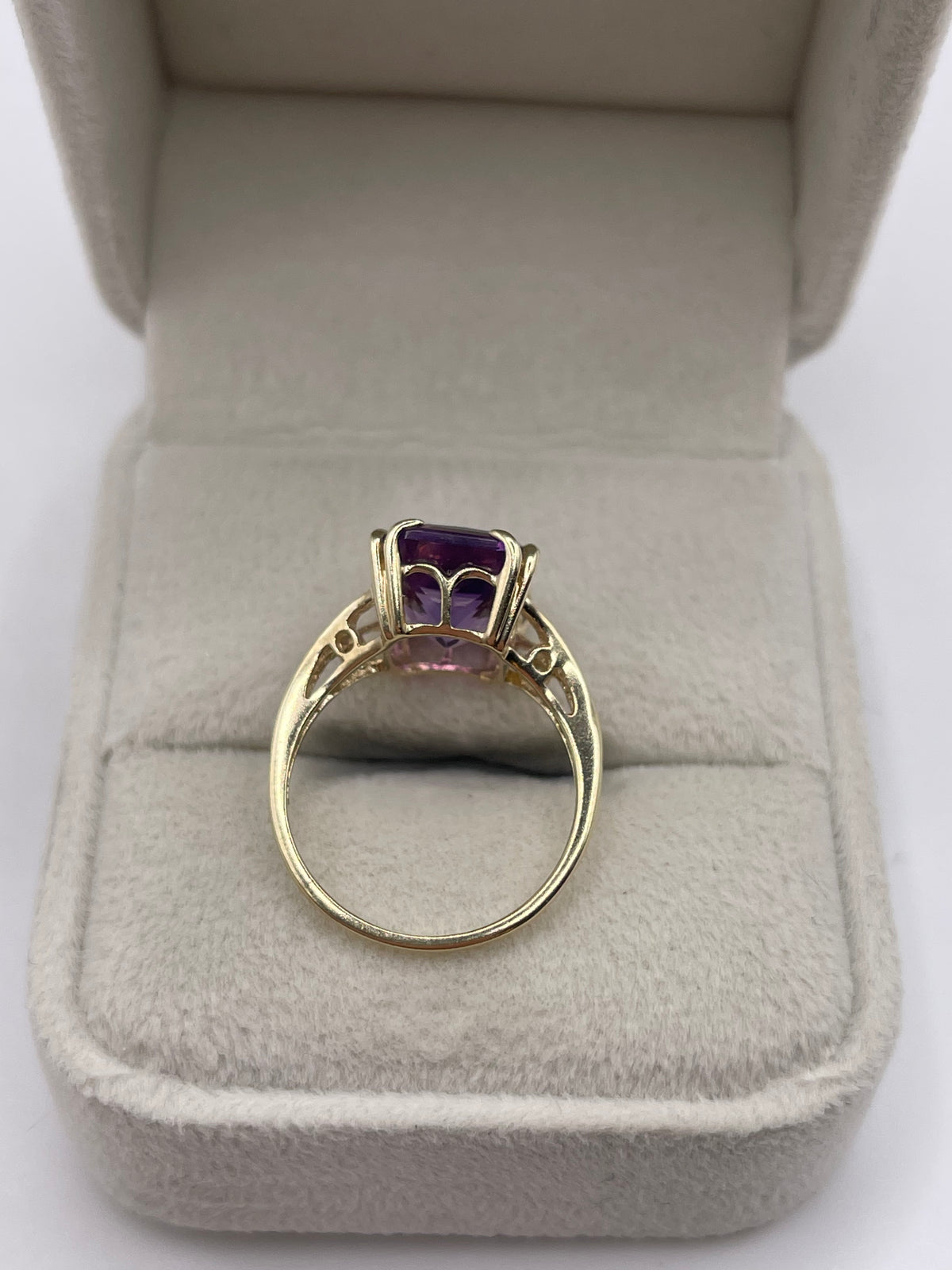 9ct gold amethyst ring