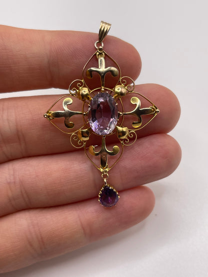 Antique 9ct gold amethyst pendant