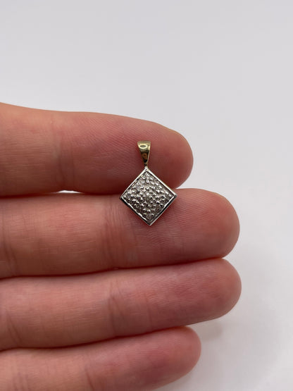 9ct gold diamond cluster pendant