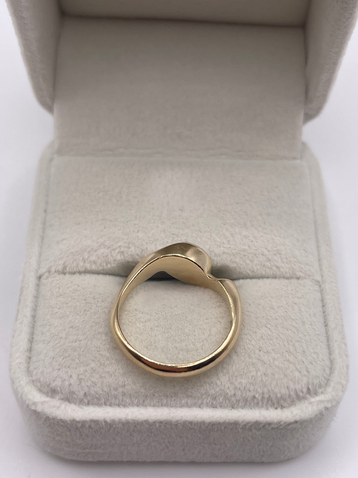9ct gold opal ring