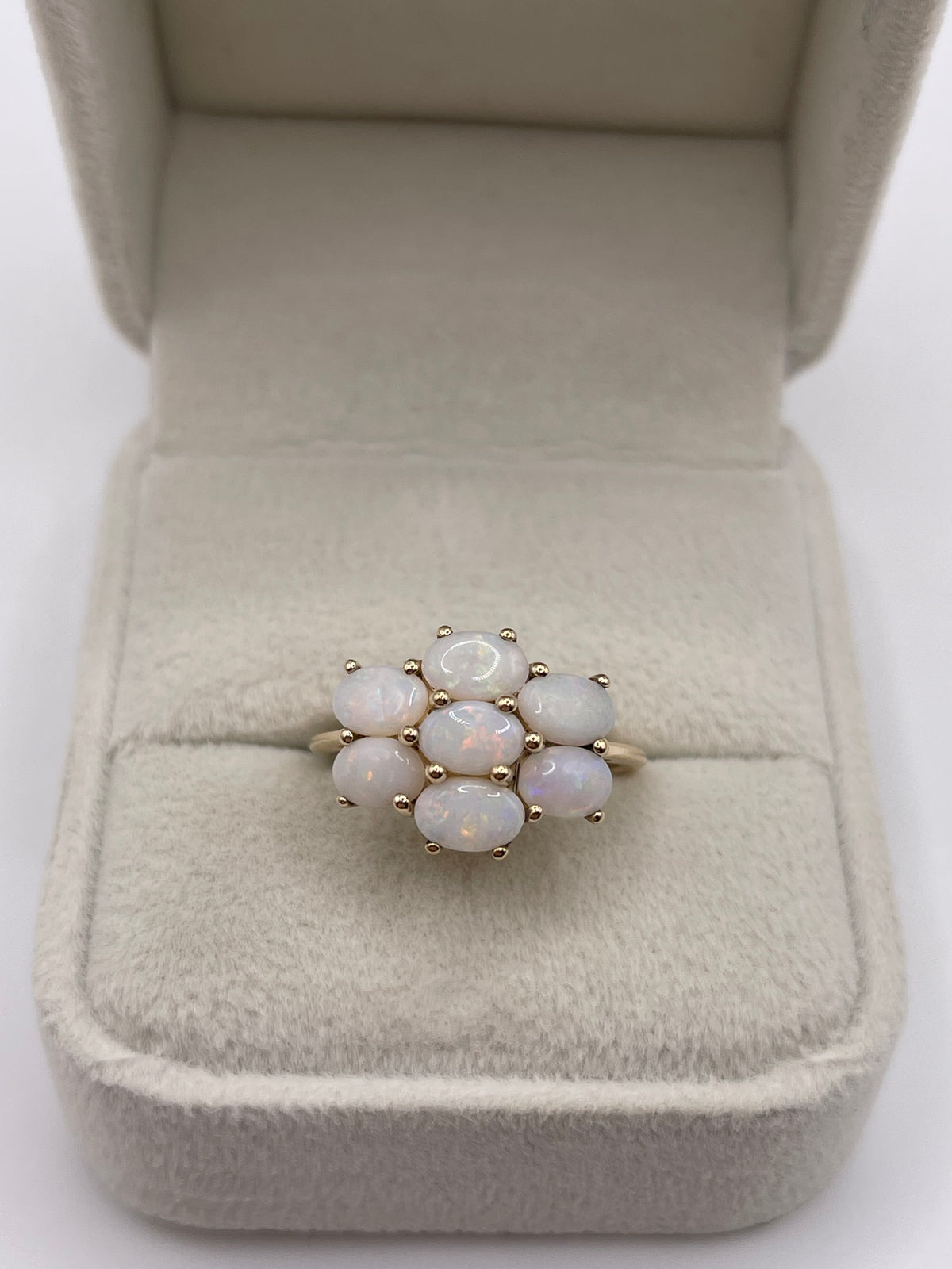 9ct gold opal cluster ring