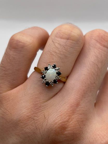 18ct gold opal and sapphire ring
