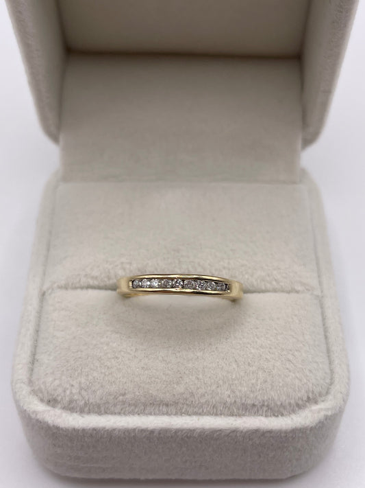 9ct gold diamond ring