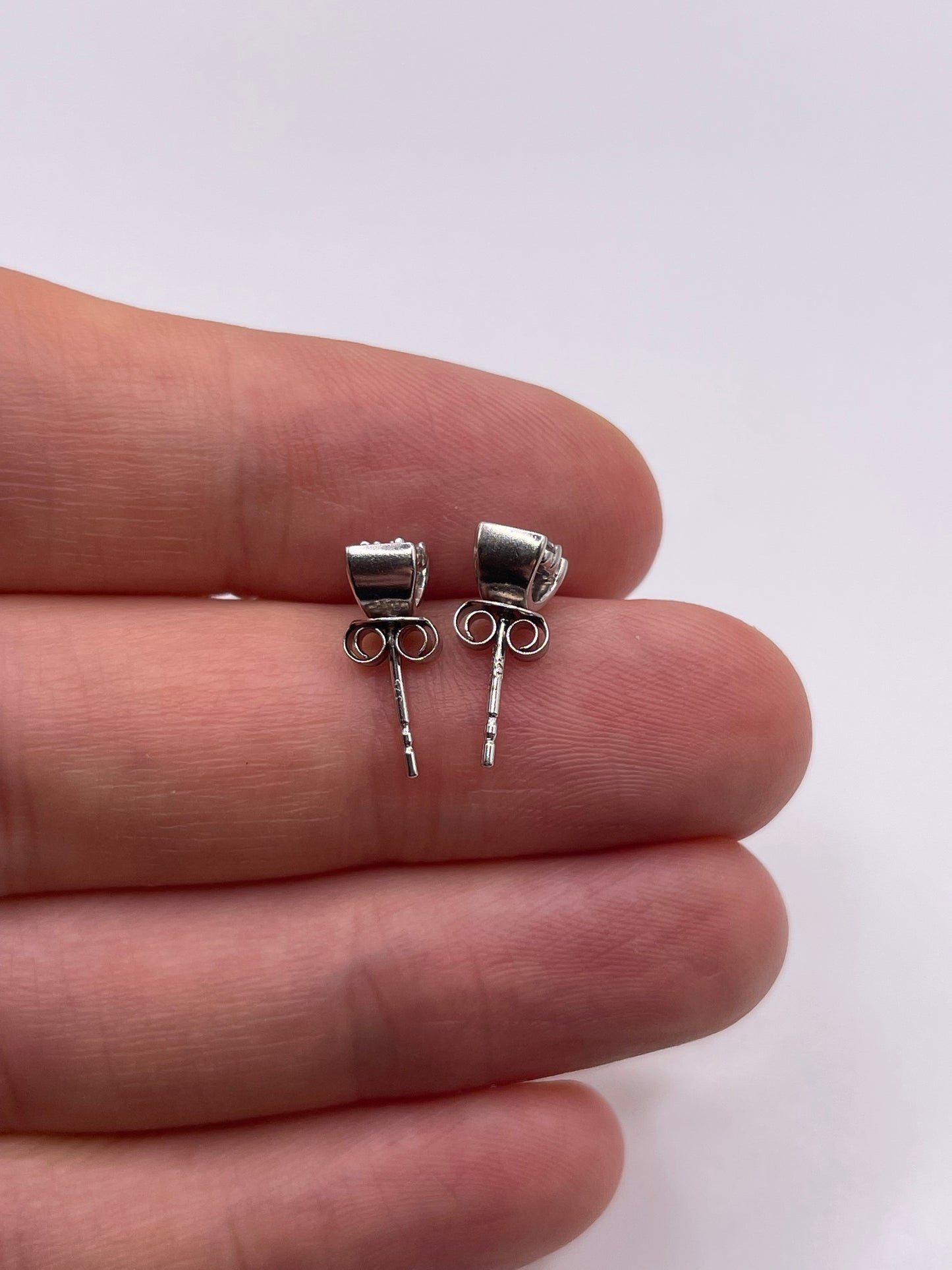 9ct white gold diamond cluster earrings