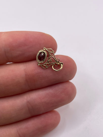 9ct gold garnet fob pendant