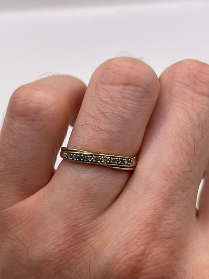 9ct gold diamond ring