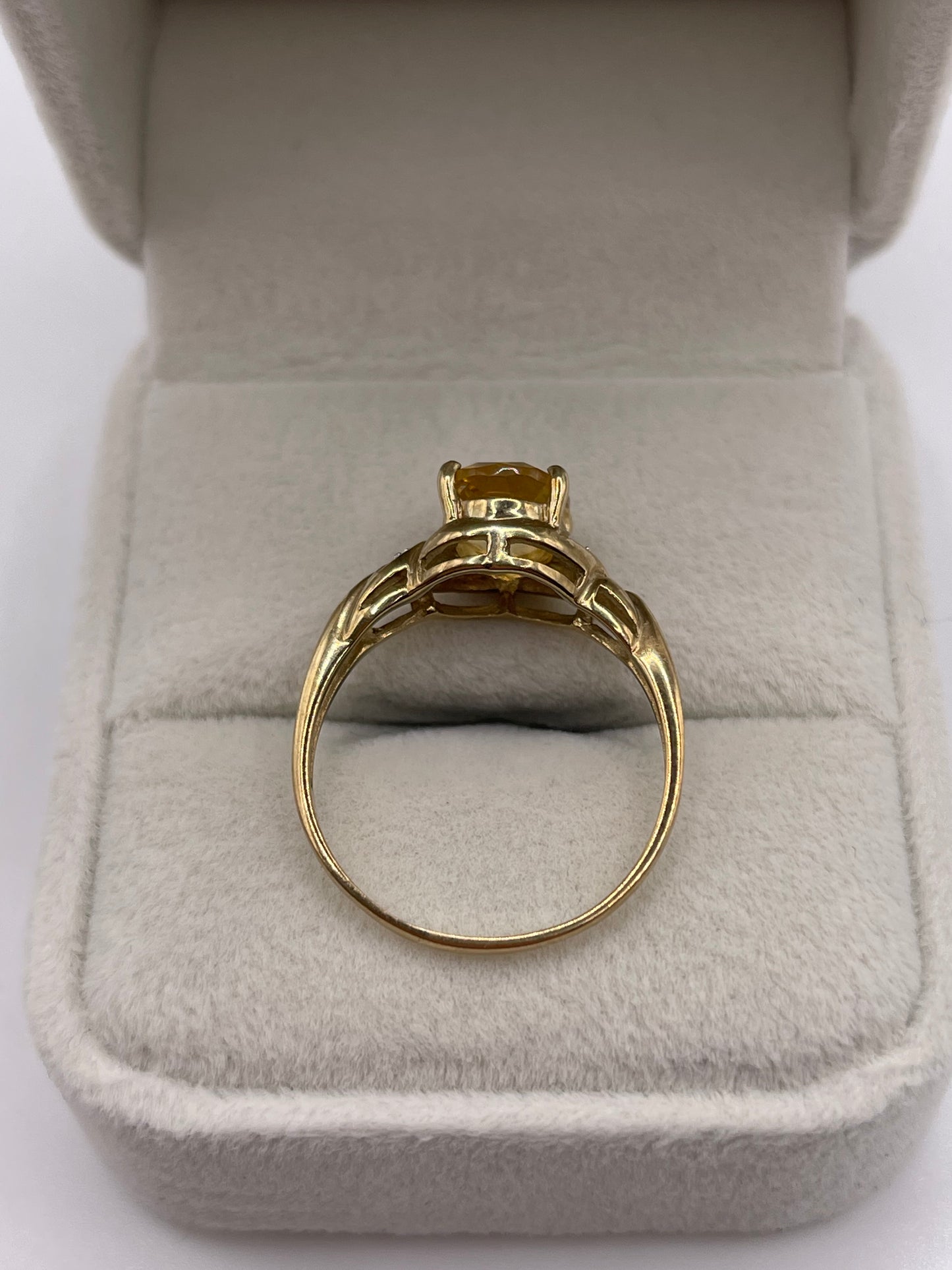 9ct gold citrine and diamond ring