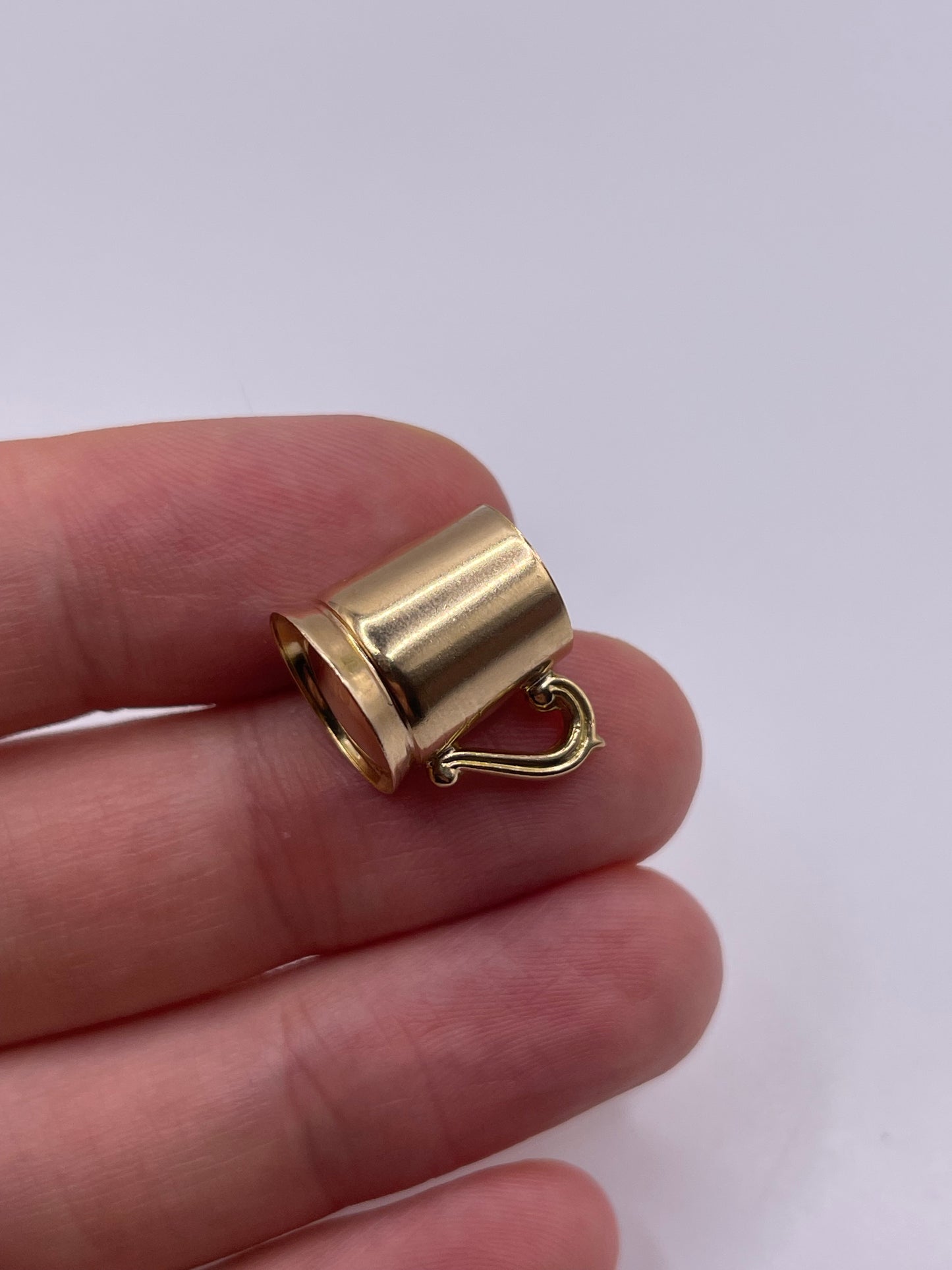 9ct gold tankard charm