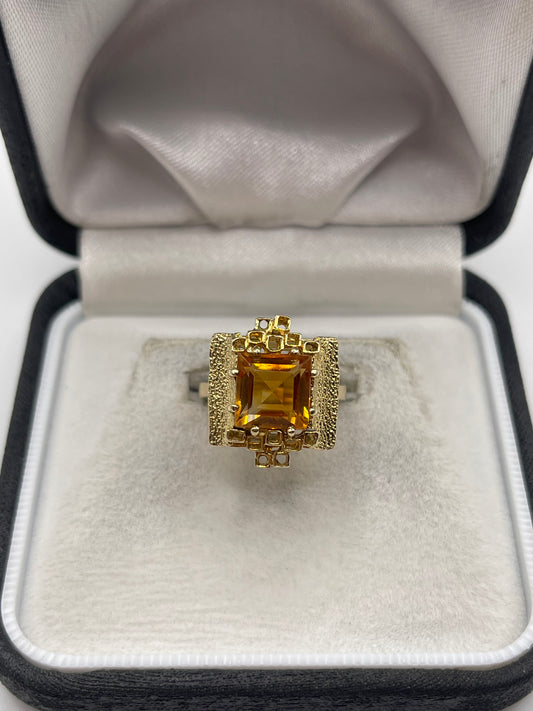 9ct gold citrine ring