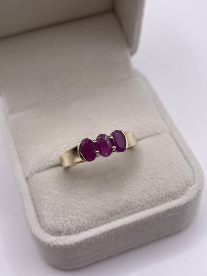 9ct gold ruby ring