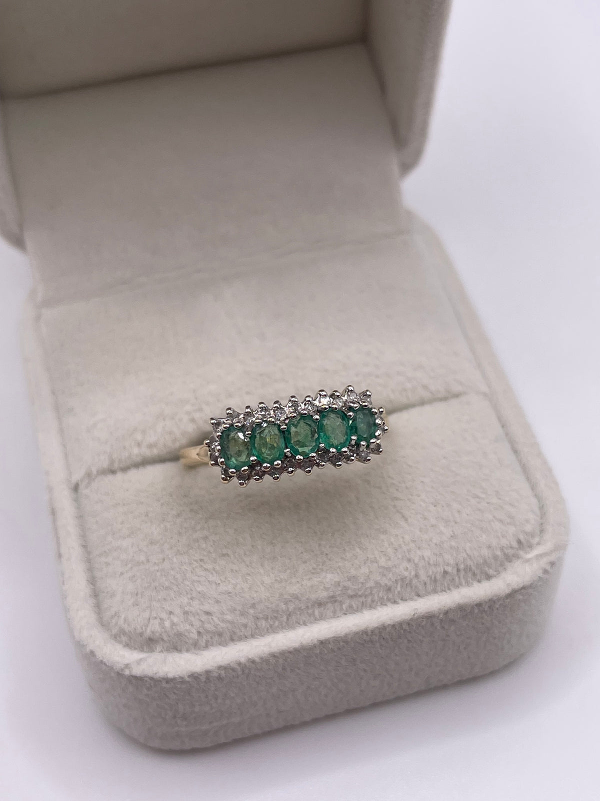 9ct gold emerald and diamond ring