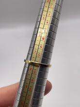 Load image into Gallery viewer, 9ct gold quartz ring
