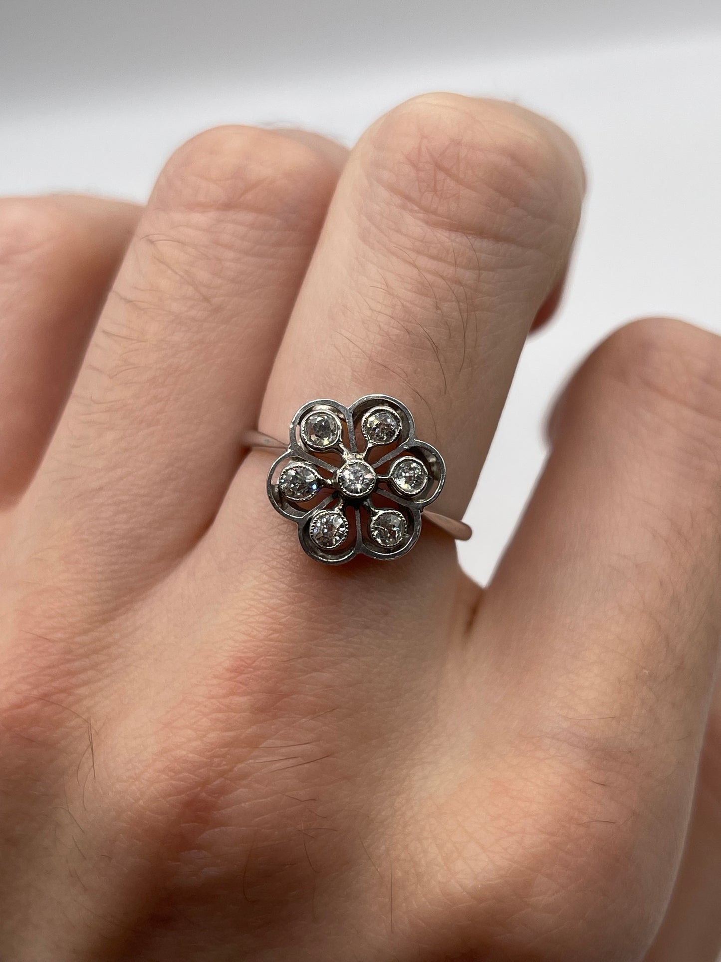 18ct white gold old cut diamond ring