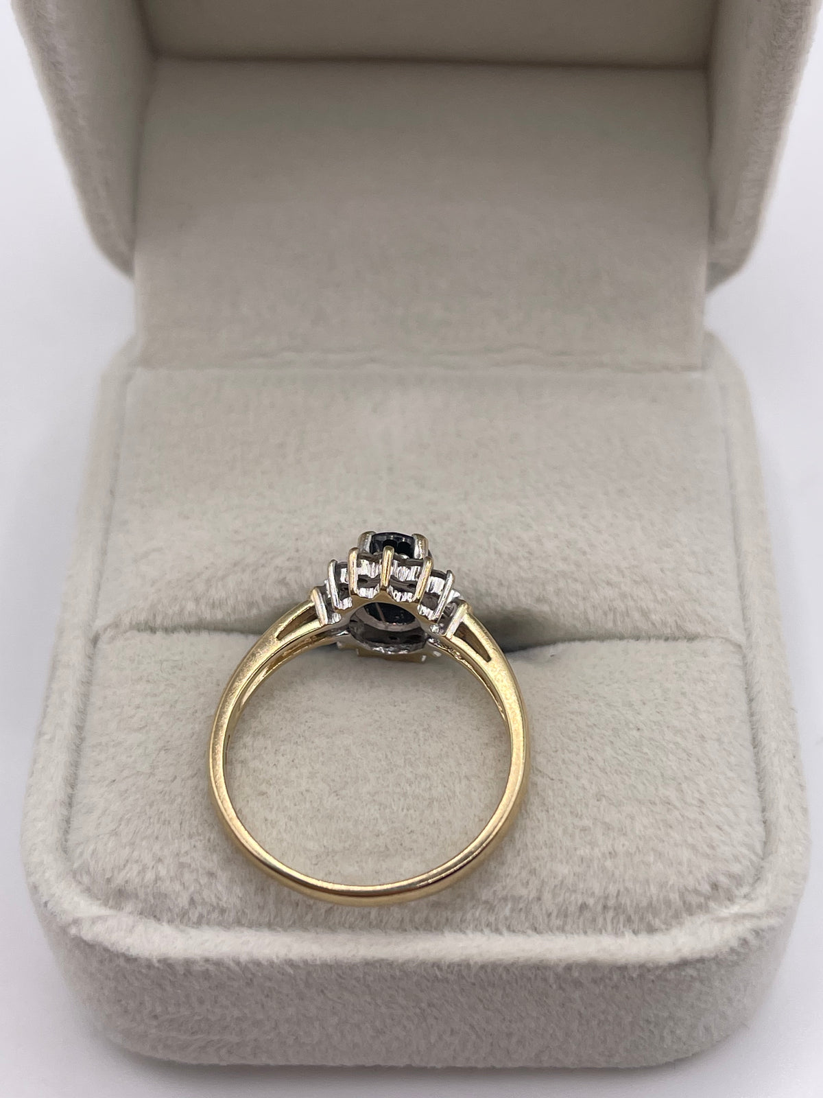 9ct gold sapphire and diamond ring