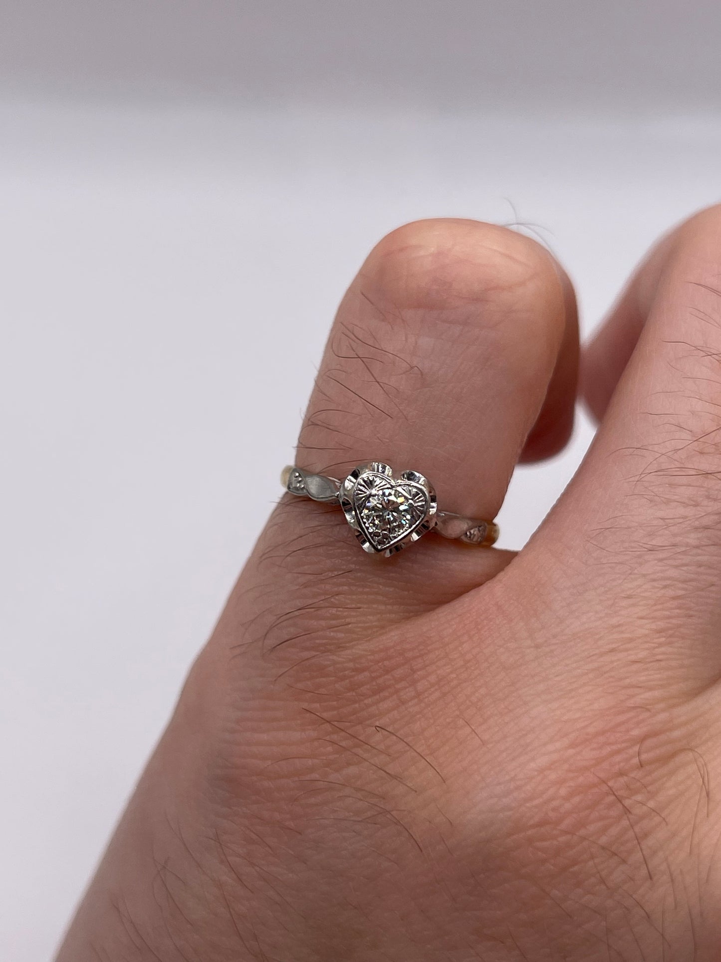 18ct gold platinum diamond ring