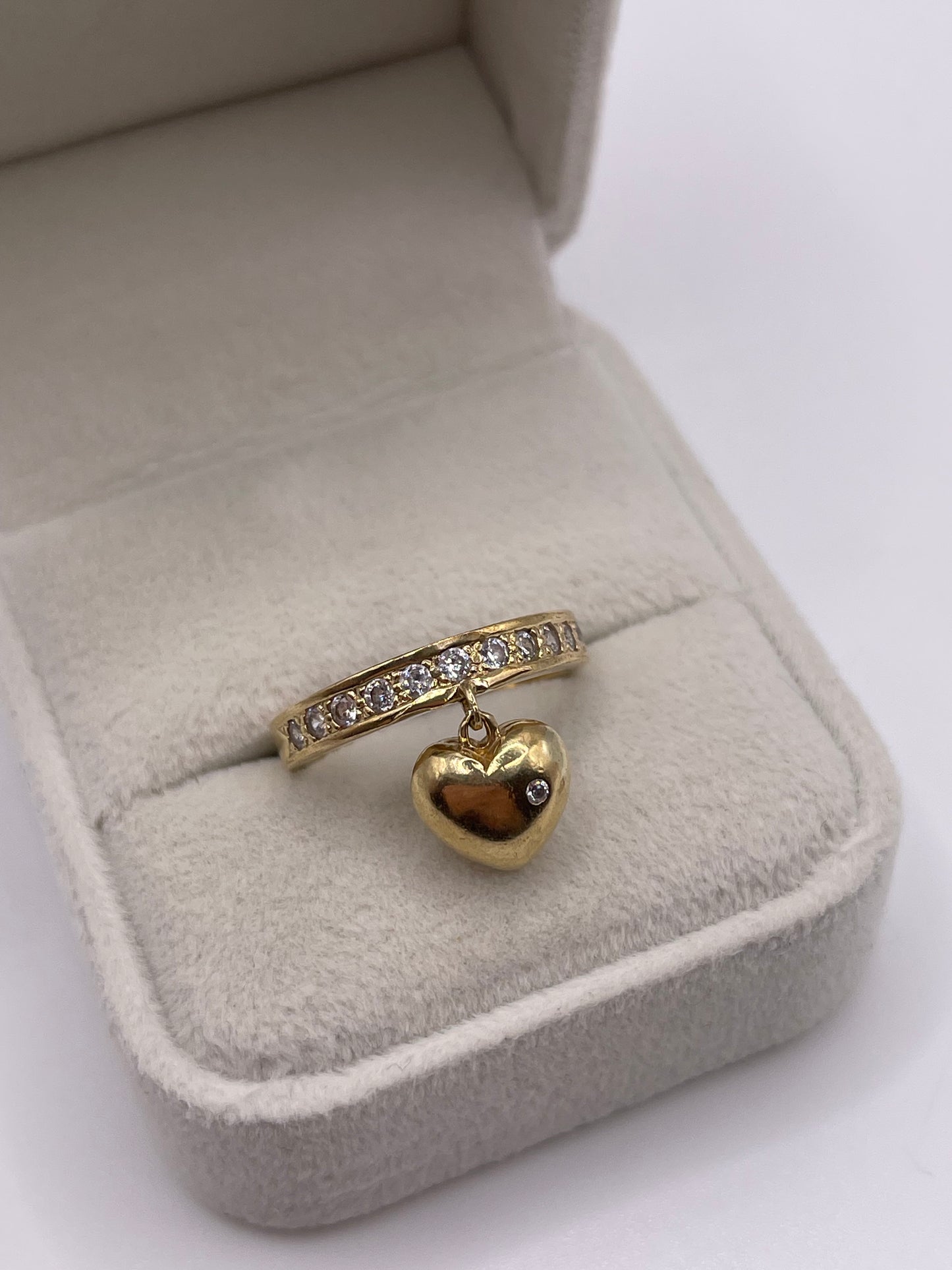 9ct gold cz heart charm ring