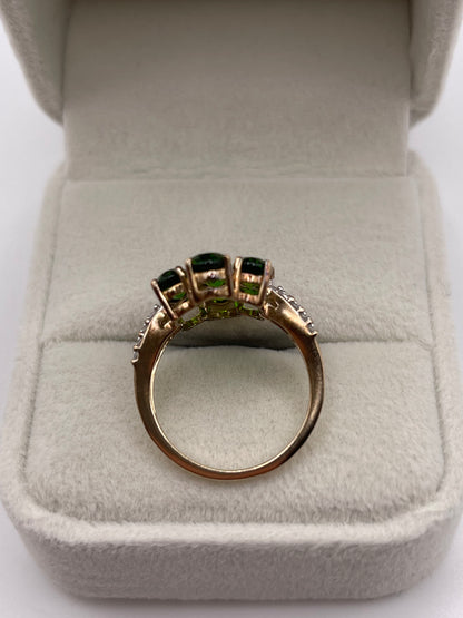 9ct gold diopside and zircon ring