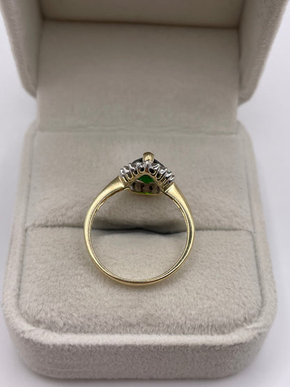 9ct gold diopside and diamond ring